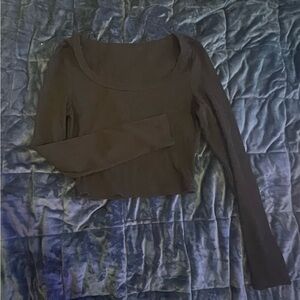 Black Women’s Long Sleeve Crop